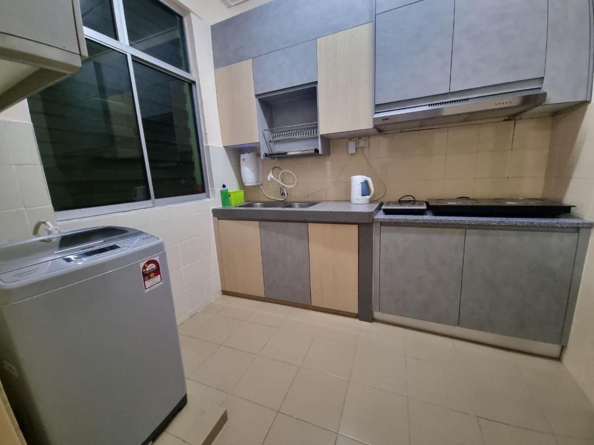 D’Lestari Homestay Seri Kembangan Dış mekan fotoğraf